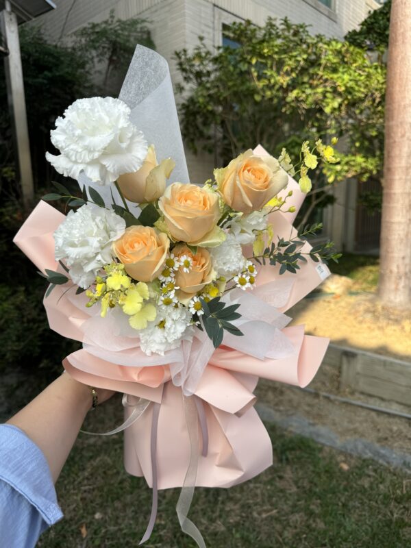 彰化台中最漂亮的花店 樂米花藝 鮮花花束 各種配色滿足您的需求 清新配色讓您心情愉悅 (8)