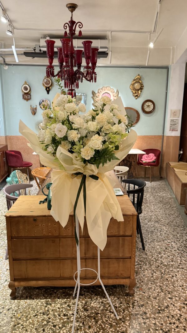 彰化花店 畫展開幕 祝福 高架花籃 客製化 藝術風格