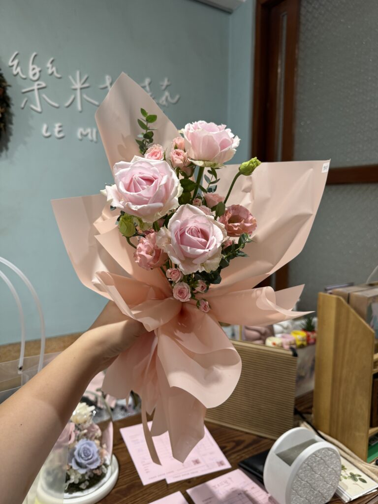 韓式長型花束包裝作品,鮮花玫瑰花中型包裝花束